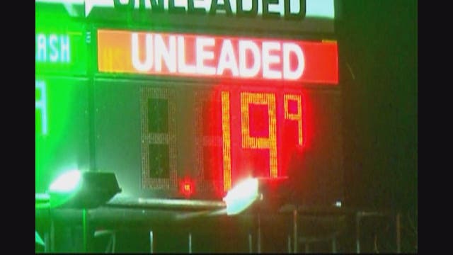Computer glitch causes price war between gas stations; customers fill-up for pennies