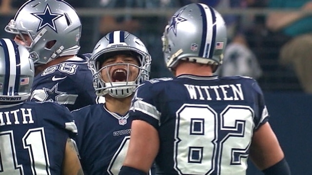 Dak Prescott Edges Ezekiel Elliott for NFL Offensive Rookie of the Year