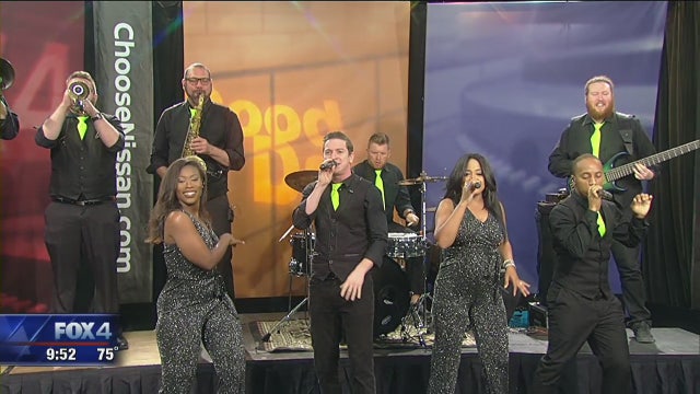 Dallas band 'Limelight' performing at Vitruvian Nights Live