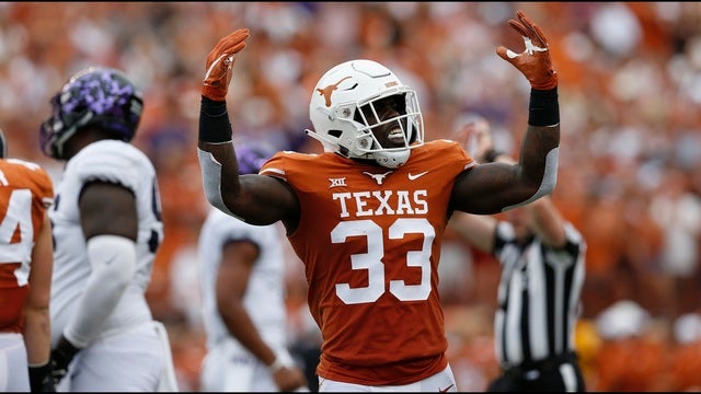 No. 18 Texas heads to Kansas State looking for rare win