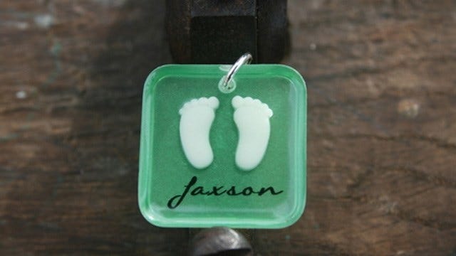 Moms feel scammed waiting for breast milk jewelry