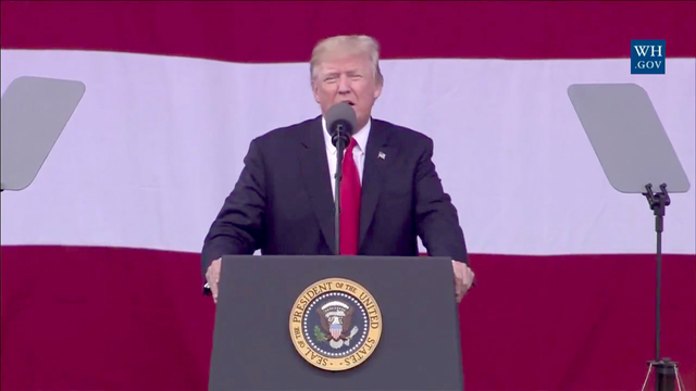 Trump shows the Boy Scouts how to start a political fire