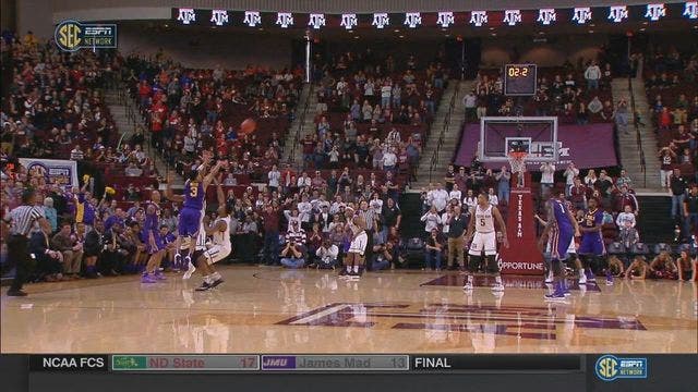 Waters lifts LSU over No. 11 Texas A&M 69-68