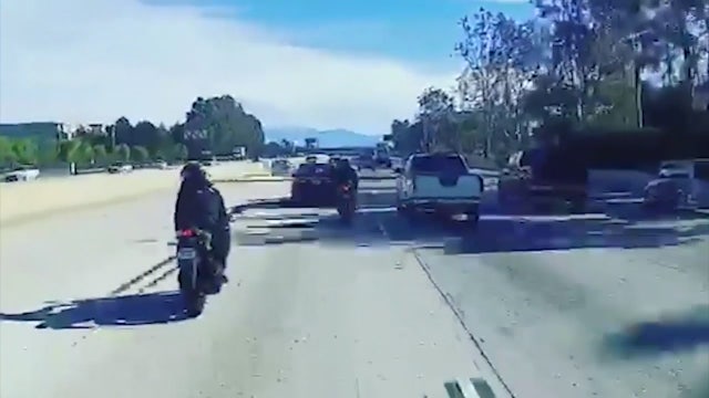 Alleged road rage incident between car, motorcyclists on 10 Fwy captured on video