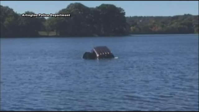 Woman rescued from sinking vehicle by Good Samaritans
