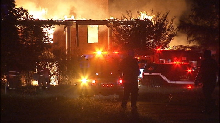 Fire destroys Ellis County home | FOX 4 News Dallas-Fort Worth