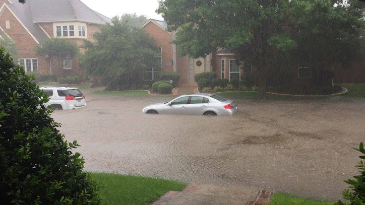 Brief Rain Floods Collin County Neighborhoods Fox 4 News Dallas Fort