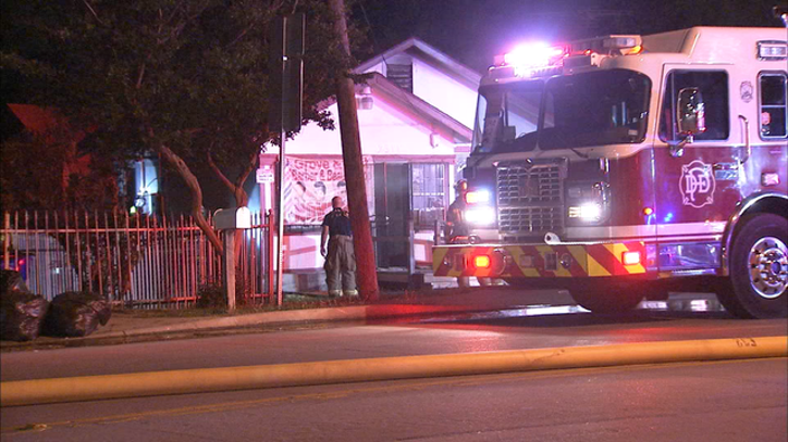 Barber shop burns in far east Dallas | FOX 4 News Dallas ...