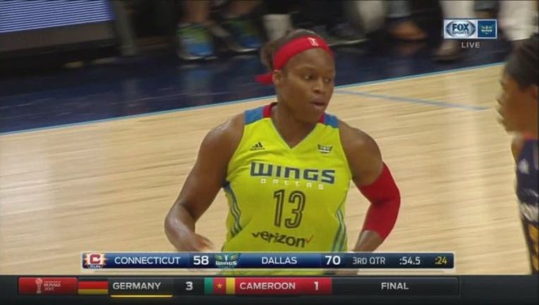 013c13a1-Wings Beat Suns_1498441375404.jpg