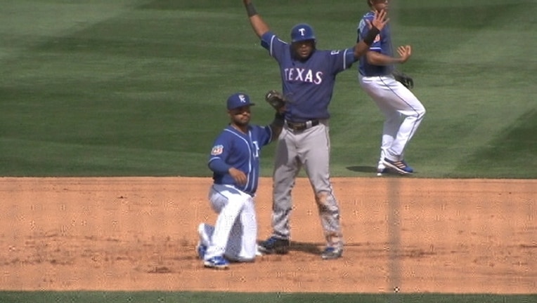 09d2d67a-Rangers Royals Cactus Leagu_1456974786285.jpg