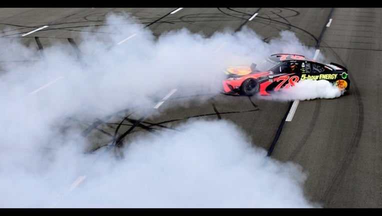 0abb55c3-Martin Truex Jr_1528062683057