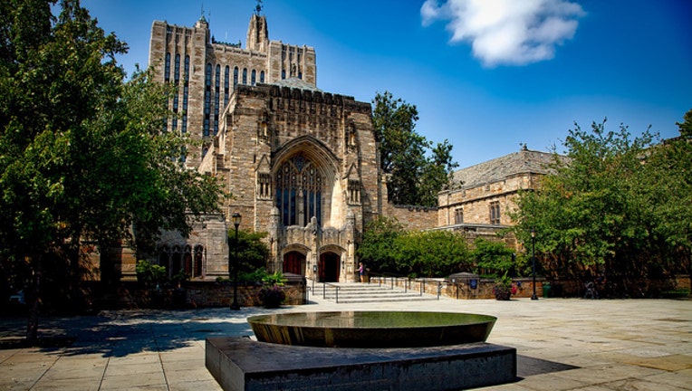 16770410-Yale University-401720
