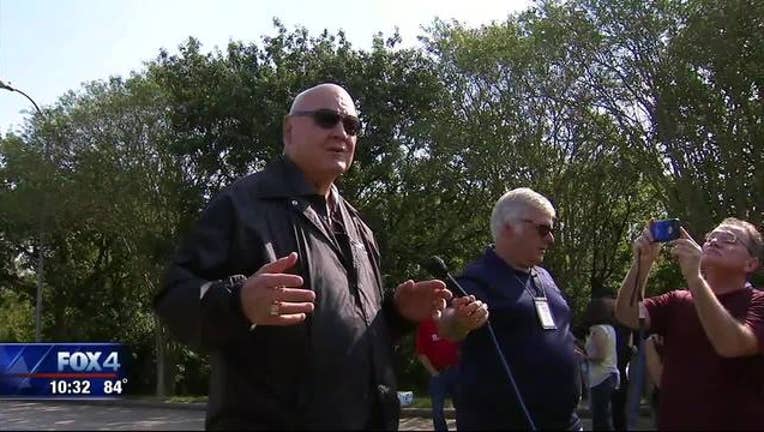 16fbfa9d-Flooded_Katy__Texas_Homeowners_Want_Answ_0_20170903035617