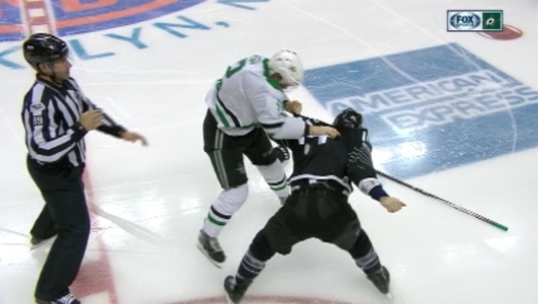 17123c7f-Islanders Beat Stars_1484880602214.jpg