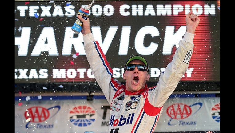 199703b7-Kevin Harvick_1509930405121