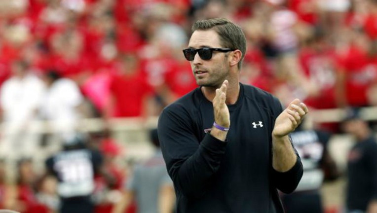 kliffKingsbury_1441498047078.jpg