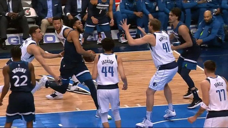 293b0e54-mavs vs wolves_1554351126936.PNG.jpg