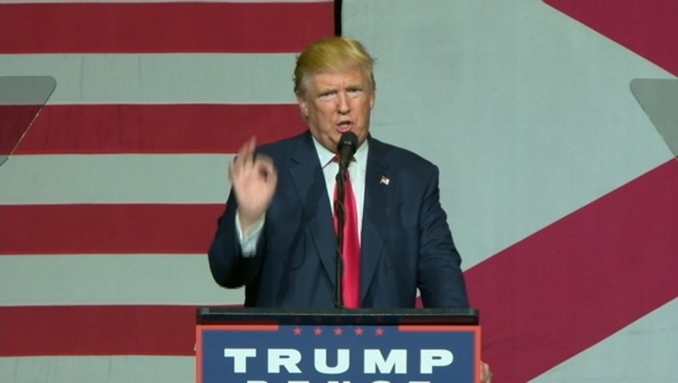 2ad59ee1-Trump Rally West Palm Beach_1476382399732.jpg