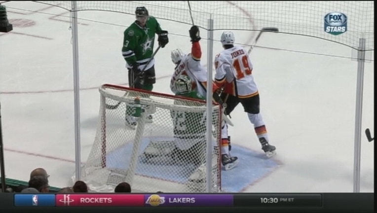 Flames Beat Stars_1450411817079.jpg