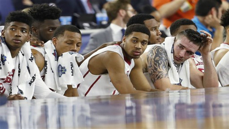3189533c-Oklahoma Loses_1459647815106.jpg