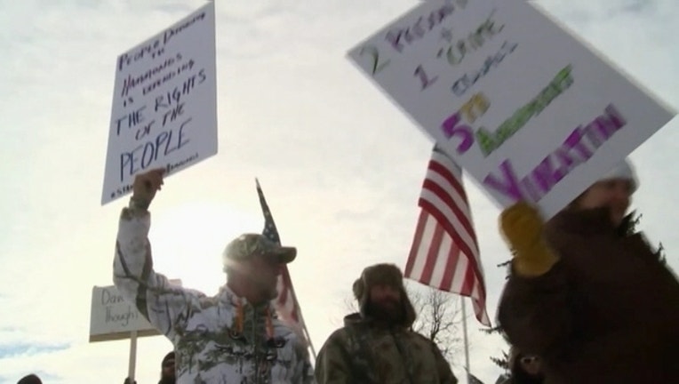 V-OREGON RANCH STANDOFF.tra_1452010348286.jpg