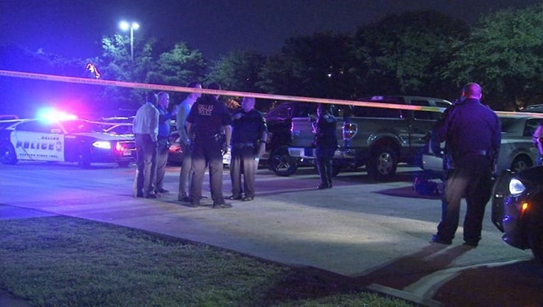 416605d0-V-NW DALLAS HOTEL SHOOTING 4A_00.00.02.25_1528201757414.png.jpg