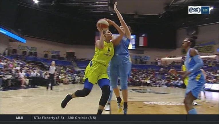 42e3af5b-Liz Cambage_1530675727214.jpg