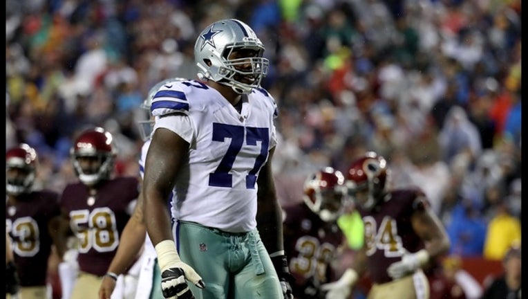 433f468b-Tyron Smith_1511469263460
