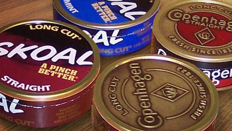 Foster højen Marco Polo Metal objects in some cans prompt Skoal tobacco recall