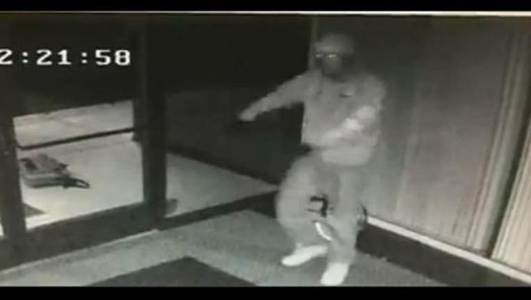 44679411-breakdance bandit_1526406990917.JPG-405538.jpg