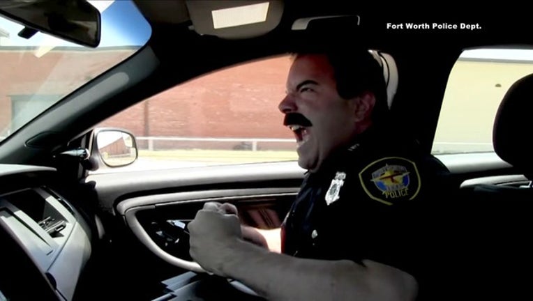 9P 294 TZ-FW POLICE LIPSYNC_00.00.03.05_1530635357301.png.jpg