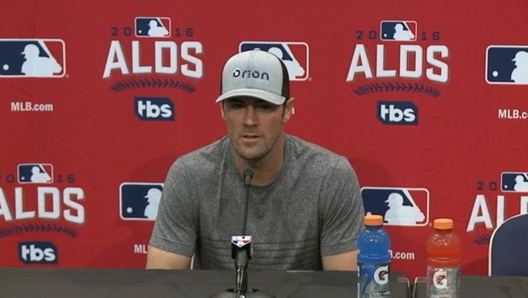 49240604-cole hamels alds 2016