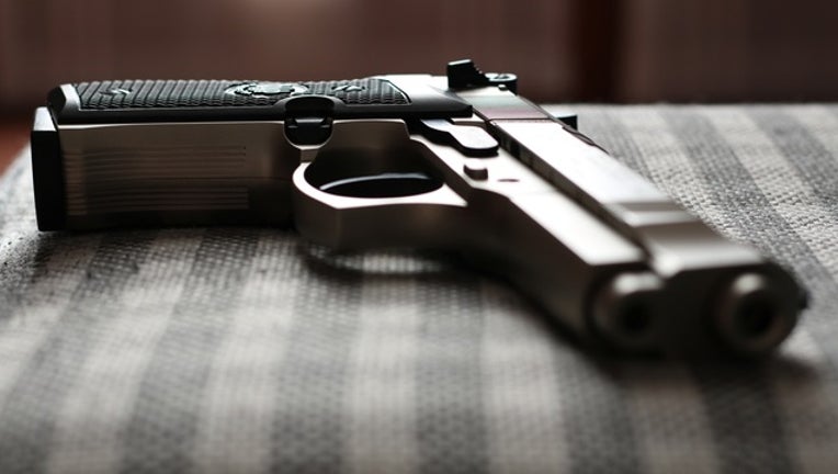 4bf4cc1f-gun_pistol_generic_zaccaria_boschetti_101417_1508011221886-401096.jpg