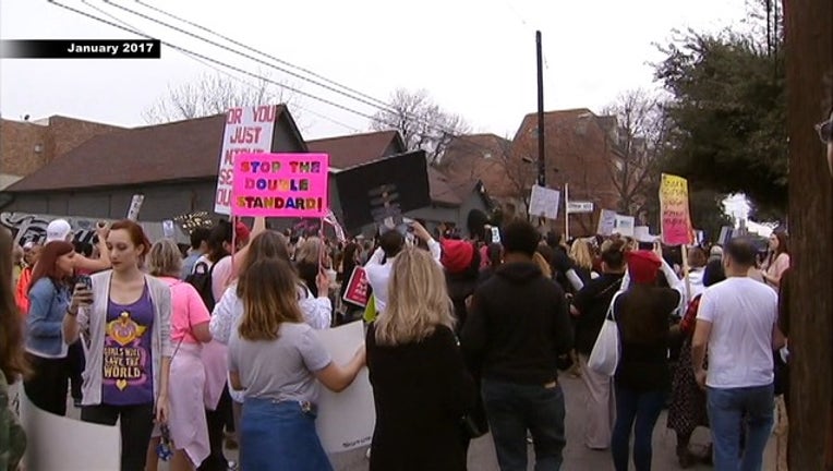 S-DALLAS WOMENS MARCH NEWSER 530P_00.00.54.00_1516232554378.png.jpg