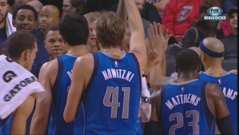 Dirk Nowitzki Mavs Blazers_1449087045586.jpg