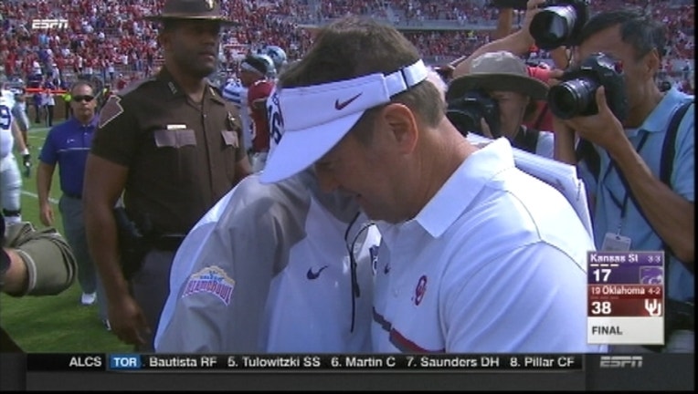 Bob Stoops Kansas State Win_1476560434888.jpg