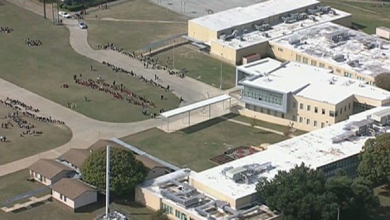 560c0ba5-school evacuated_1447354378370.jpg
