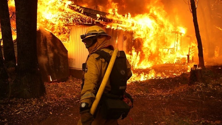 5fe3611f-GETTY_california_wildfires_01_111118-401096