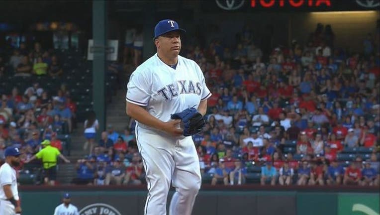 Bartolo Colon ties record as Rangers beat White Sox