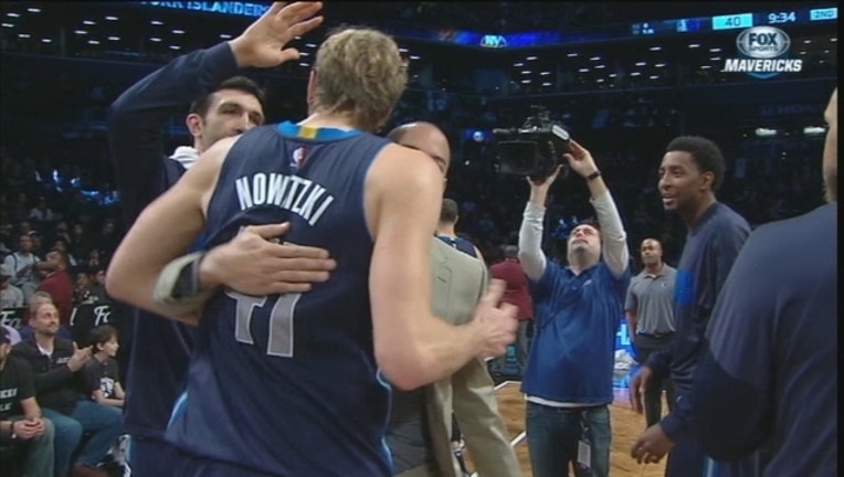 Dirk Nowitzki Shaq_1450920311370.jpg