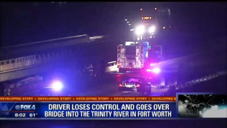 Driver goes into river_1444488748724.jpg