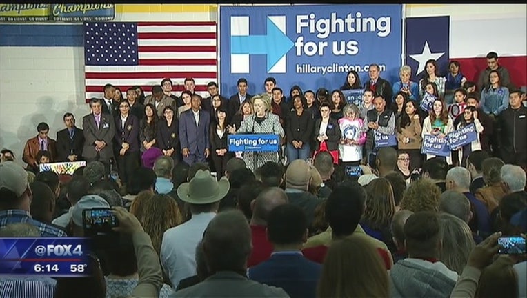 76bdc13e-Hillary_Clinton_makes_appearance_in_Dall_0_20151118002304