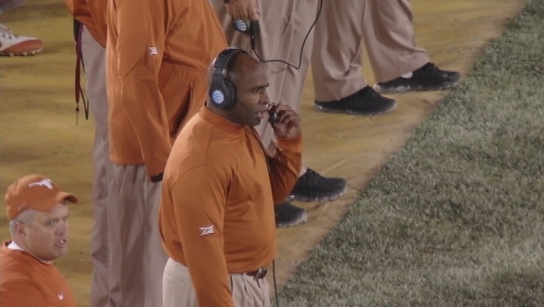 Charlie Strong Iowa State L_1446500987939.jpg