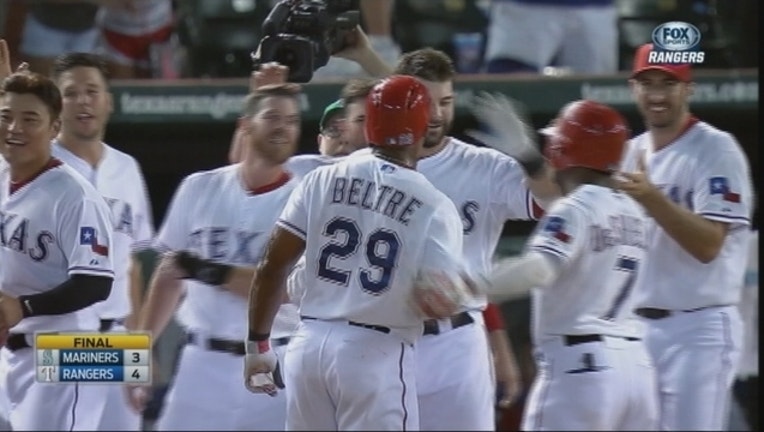 86ac9b54-Adrian Beltre Walkoff_1439867970500.jpg