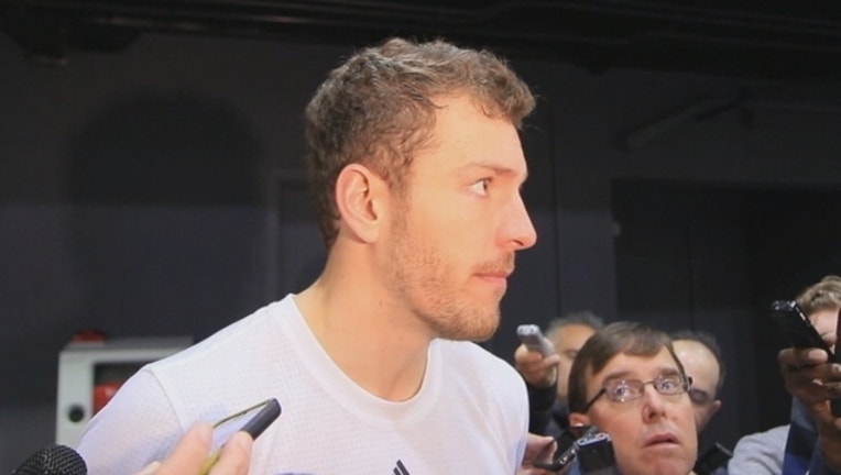 92e809cb-David Lee Mavs_1456280151097.jpg