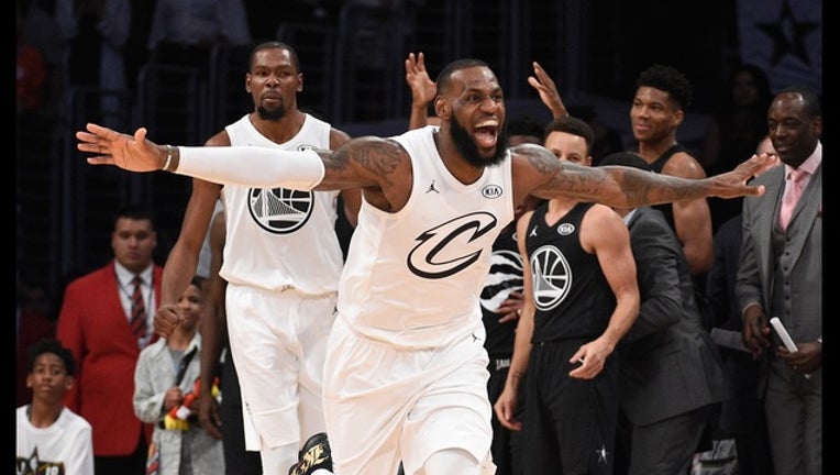 94f7983f-LeBron James_1519016182287