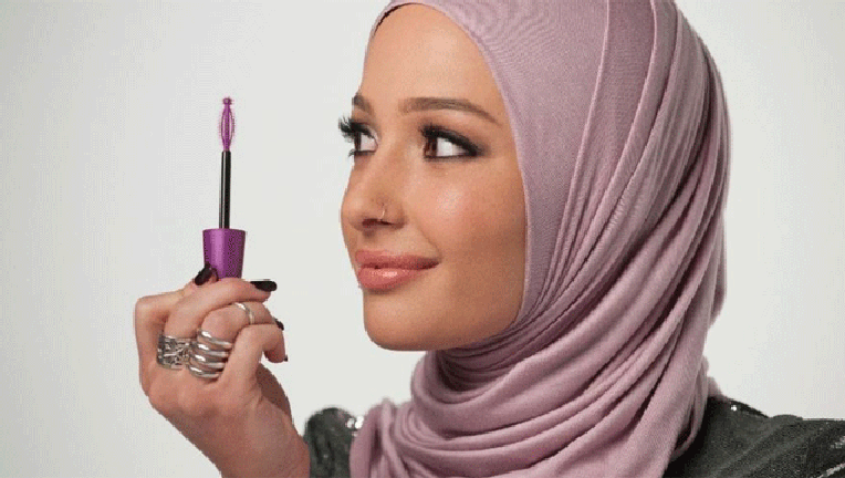 9619d827-Cover-Girl-ad_1478545879480-407693.gif