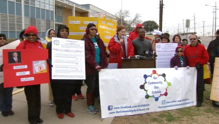 98cc2560-P-DALLAS ISD FAILING SCHOOLS 530P_00.00.13.00_1517876249485.png.jpg