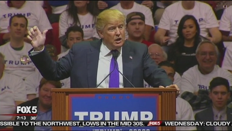 9d83b47b-Trump_wants_to_punch_someone_in_the_face_0_20160223123154-402970