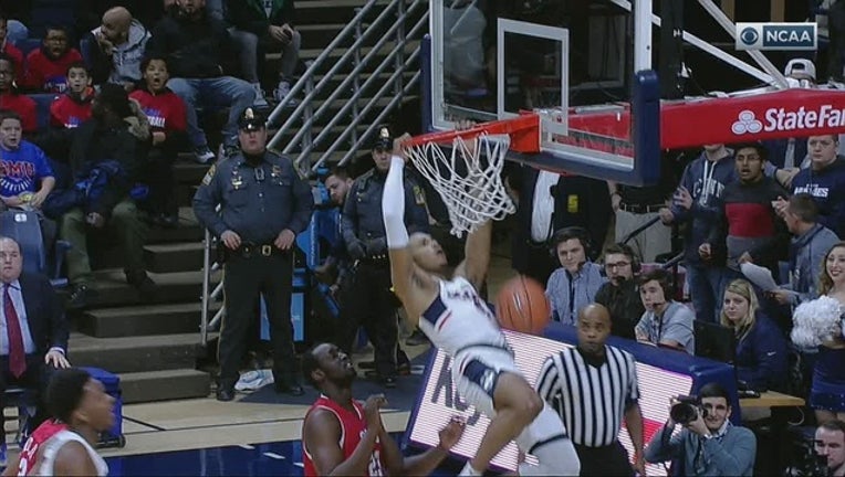 UConn Smashes SMU_1516934228223.jpg